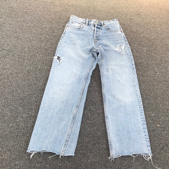 Zara Denim - Blue button down Zara Jeans